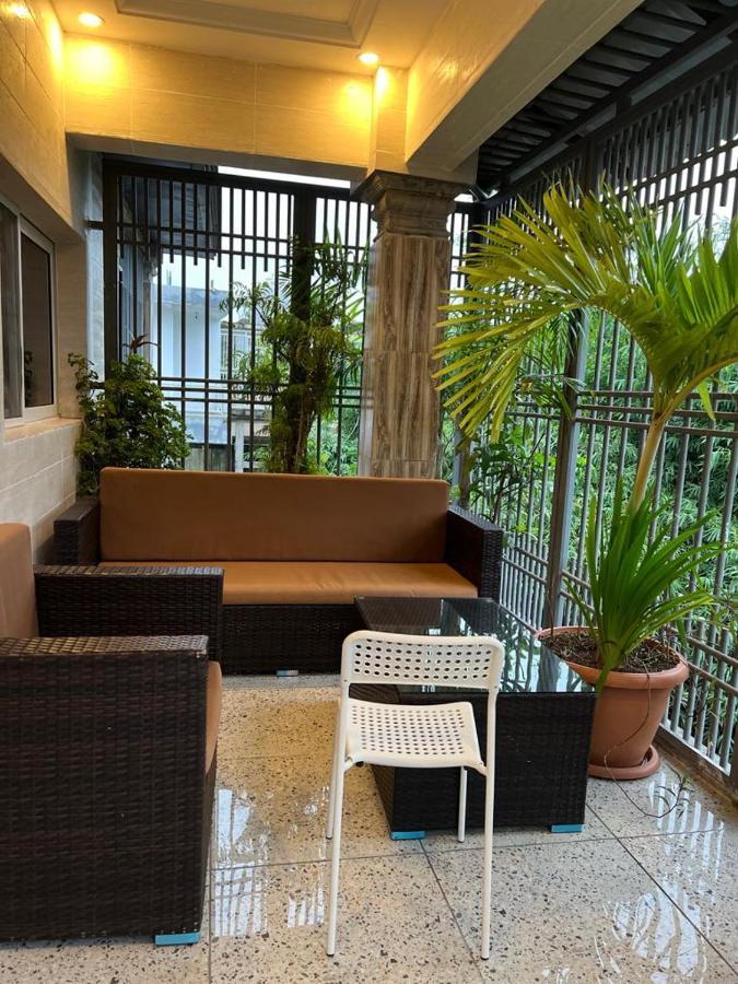Smb-Gn Residence Lambandji - Electricite Et Wifi H24 Конакри Экстерьер фото